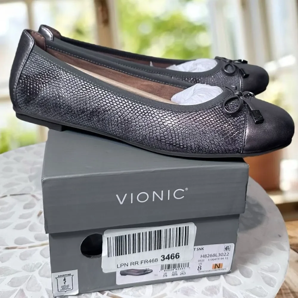 Vionic Women's Minna Ballet Flat Pewter